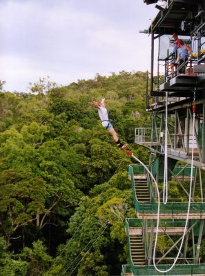 Bungy Jump in Cairns, Australien